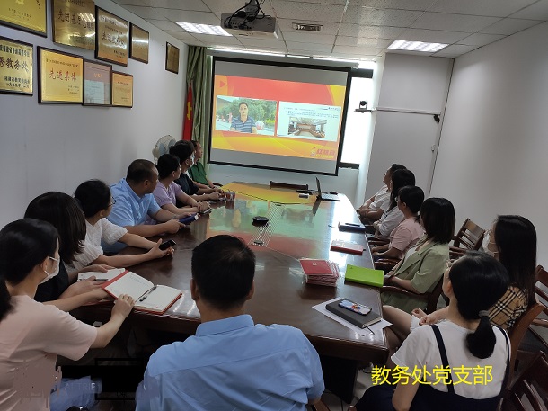 新闻04.jpg